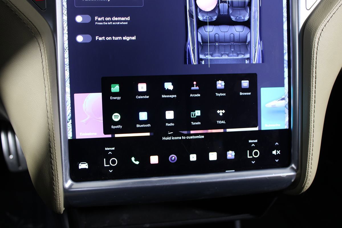 Used 2013 Tesla Model S Performance RWD image 12