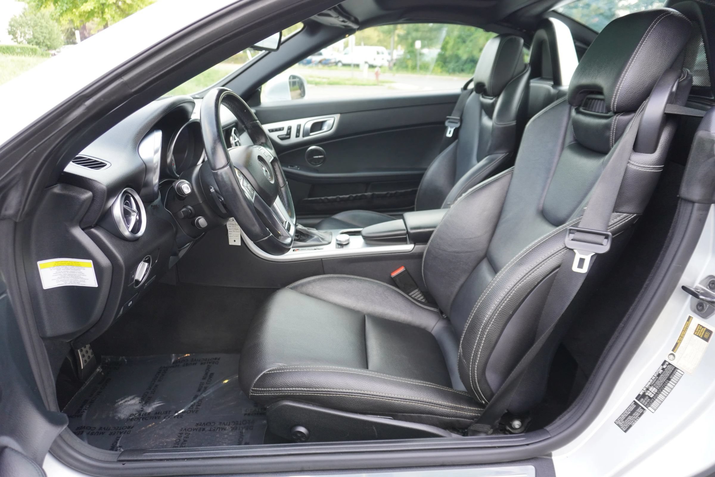 Used 2013 Mercedes-Benz SLK 250 image 8