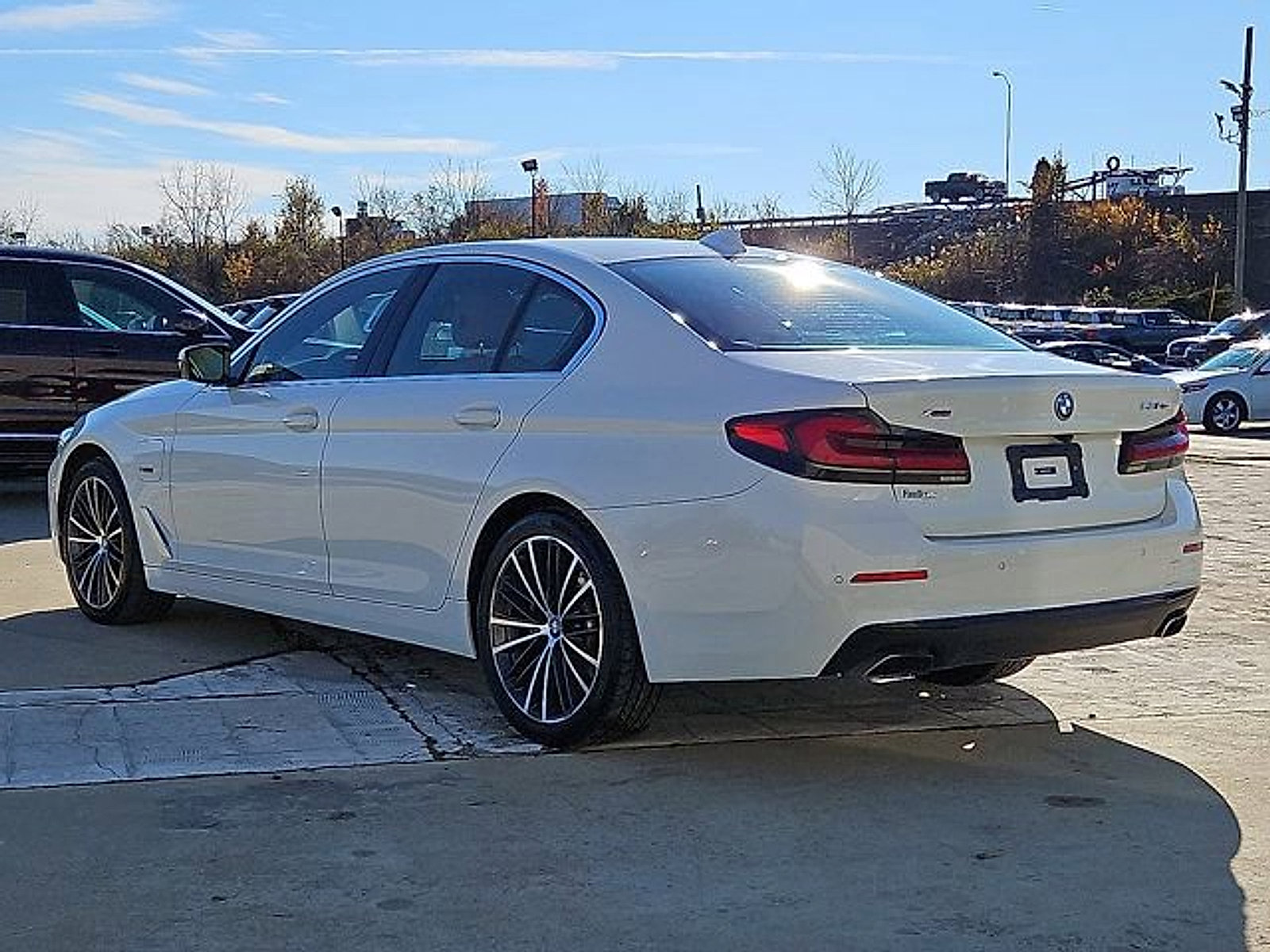 Used 2023 BMW 530e xDrive image 4