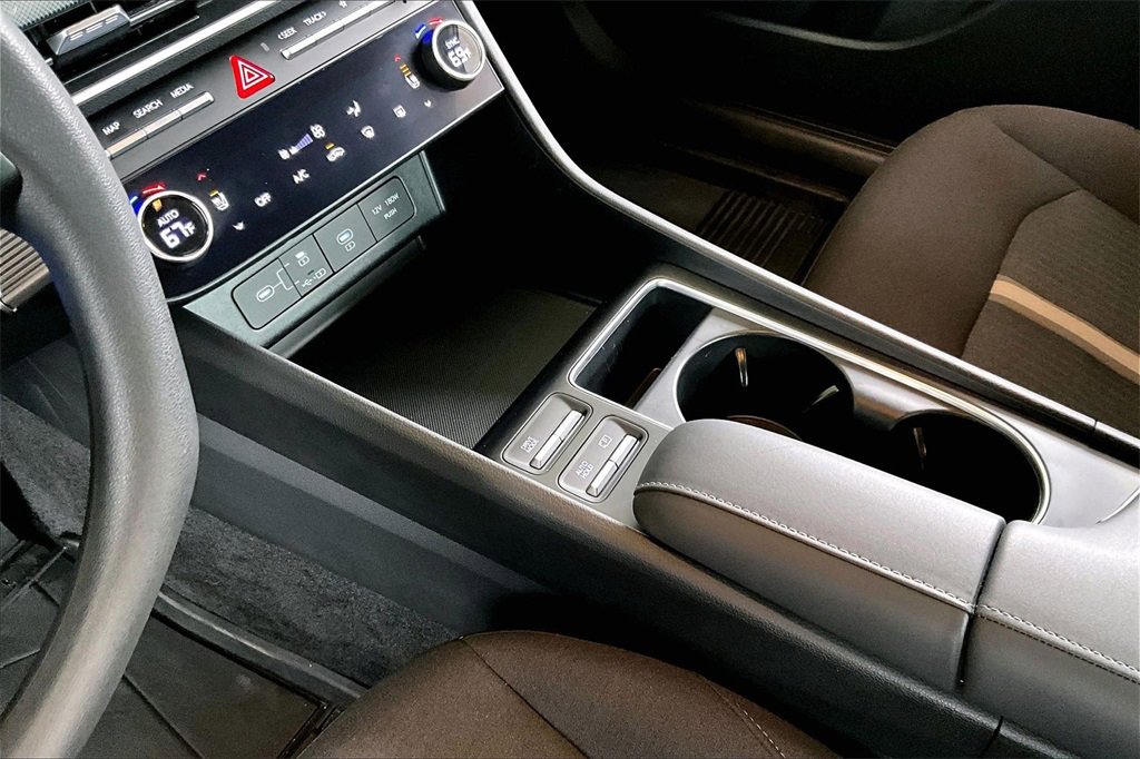 Used 2024 Hyundai Sonata SEL image 17