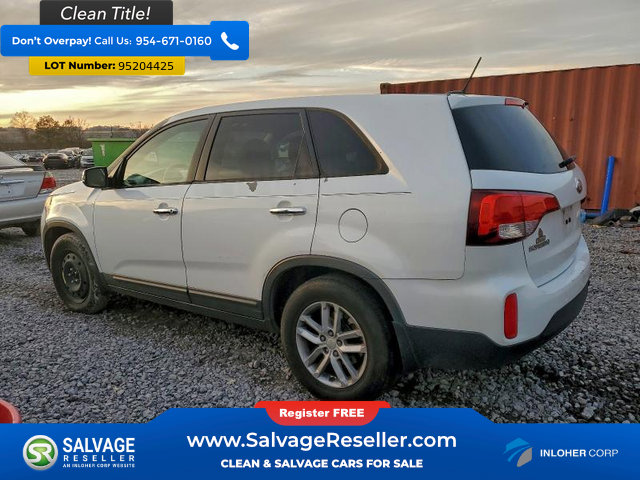 Used 2014 Kia Sorento LX image 3