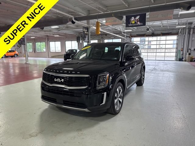 Used 2022 Kia Telluride S AWD/4WD image 1