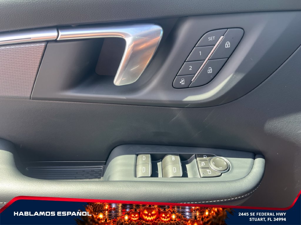 New 2027 Buick Enclave Sport Touring w/ Super Cruise Package FWD image 16