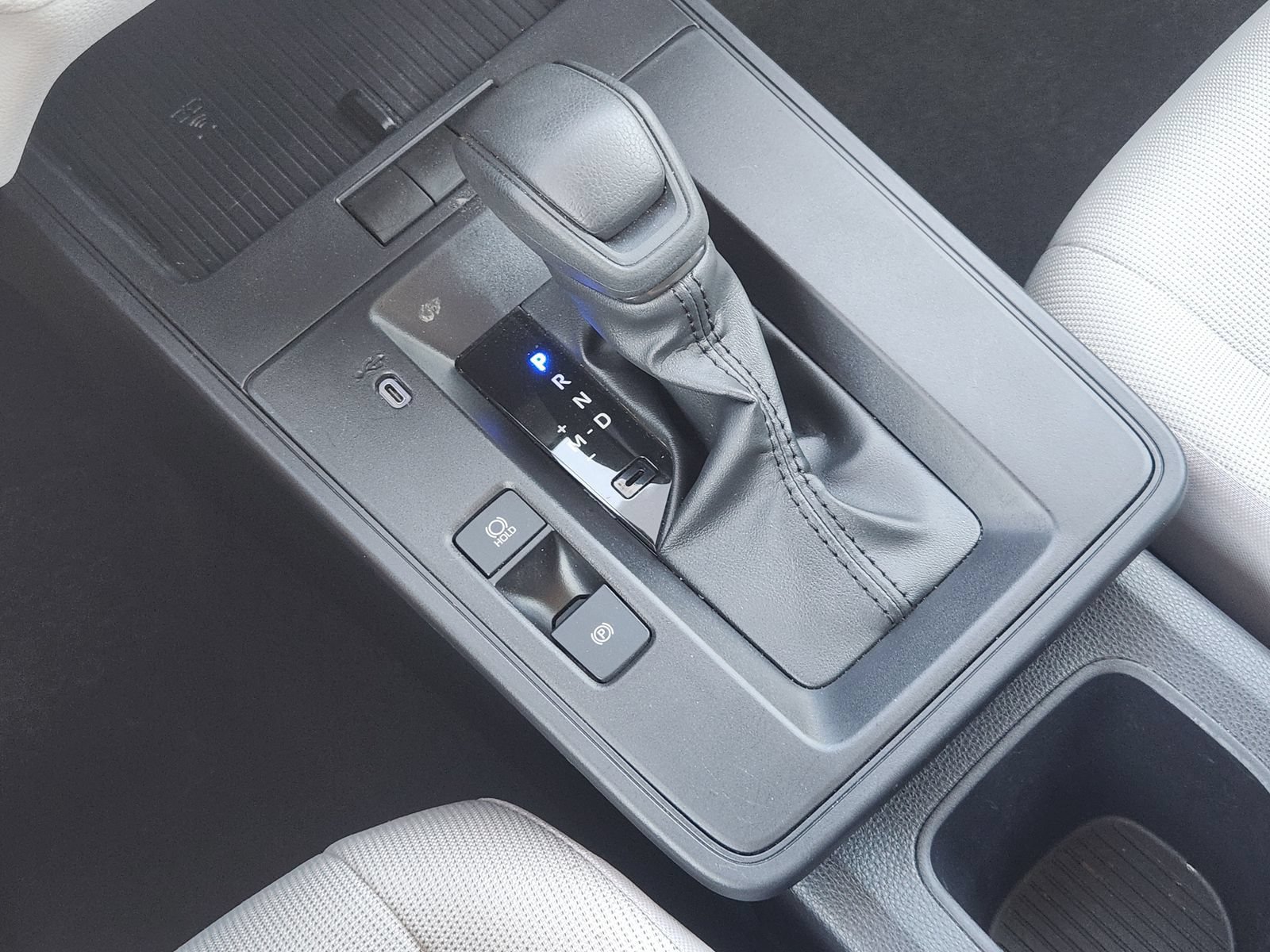 Used 2026 Toyota Corolla Cross LE w/ Moonroof Package FWD image 23