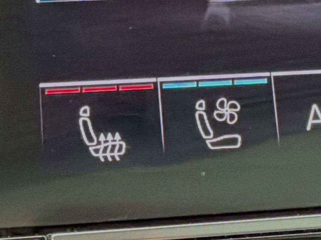 Certified 2025 Audi A6 3.0T Prestige image 22