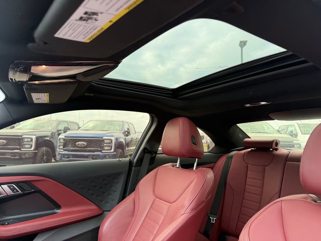 Used 2023 BMW 230i Coupe w/ Premium Package image 6