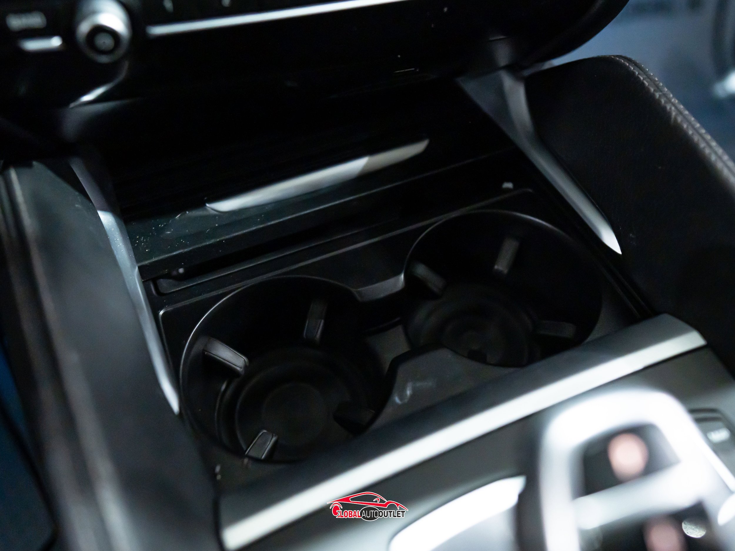 Used 2019 BMW X6 xDrive50i w/ M Sport Package image 36