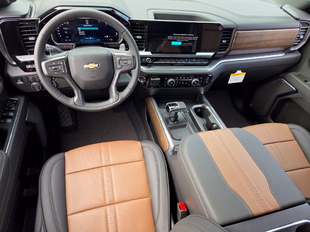 New 2026 Chevrolet Silverado 1500 High Country w/ Technology Package AWD/4WD image 7