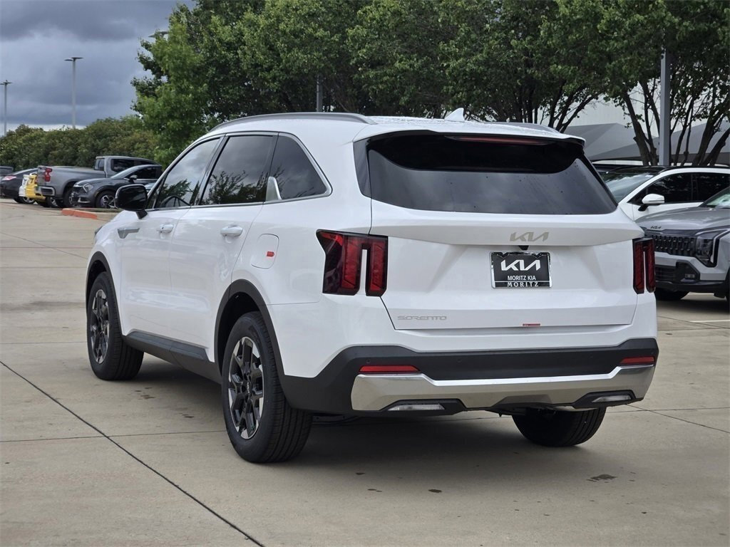 New 2026 Kia Sorento S image 3