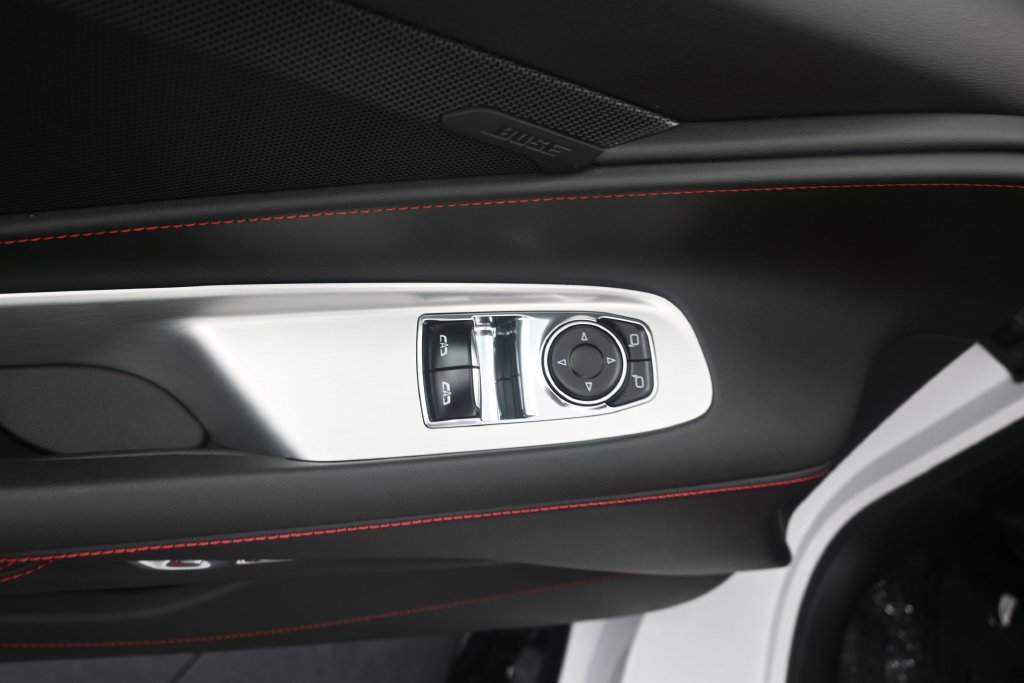 Used 2027 Chevrolet Corvette Z06 RWD image 12