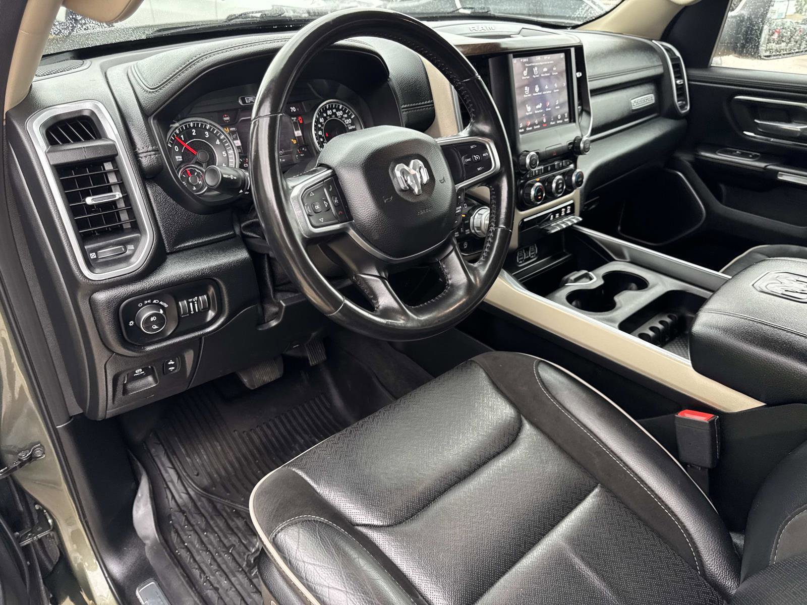 Used 2021 RAM 1500 Laramie AWD/4WD image 17