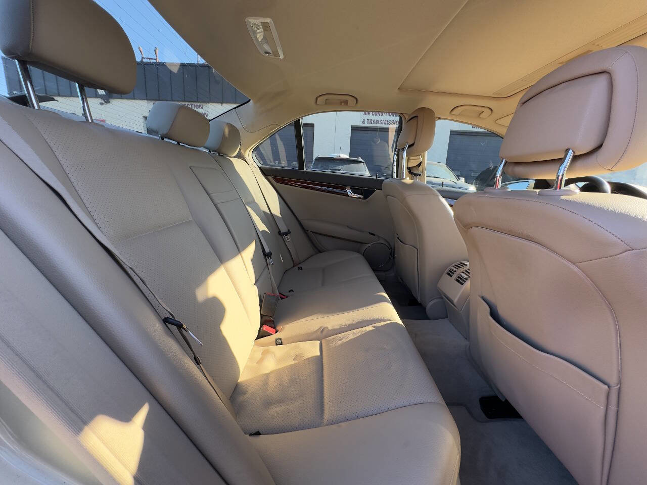 Used 2010 Mercedes-Benz C 300 C 300 Luxury 4MATIC AWD 4dr Se image 12