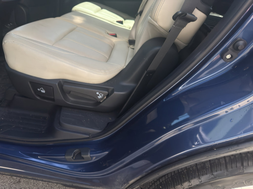 Used 2019 Subaru Ascent Limited AWD/4WD image 10