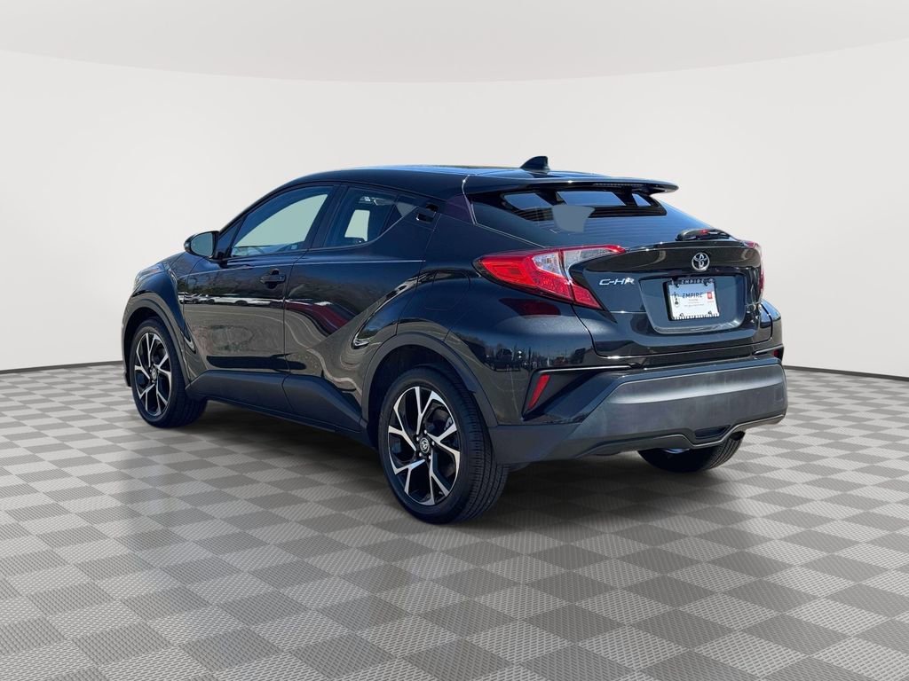 Used 2021 Toyota C-HR XLE image 5