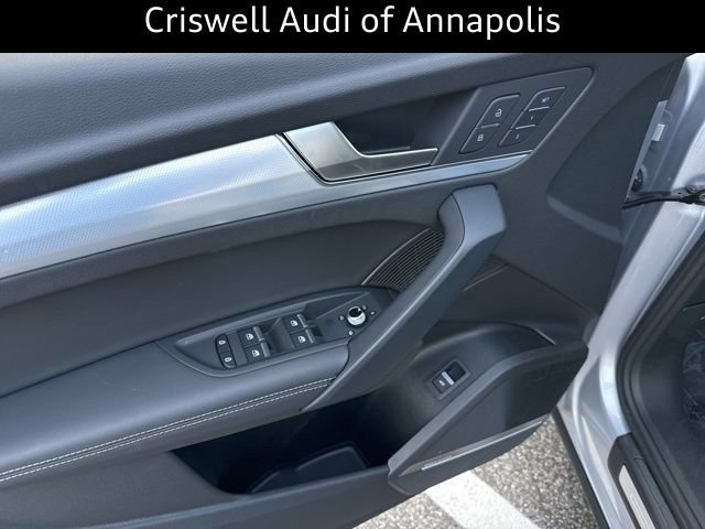 Used 2025 Audi Q5 2.0T Premium Plus w/ Premium Plus Package image 11