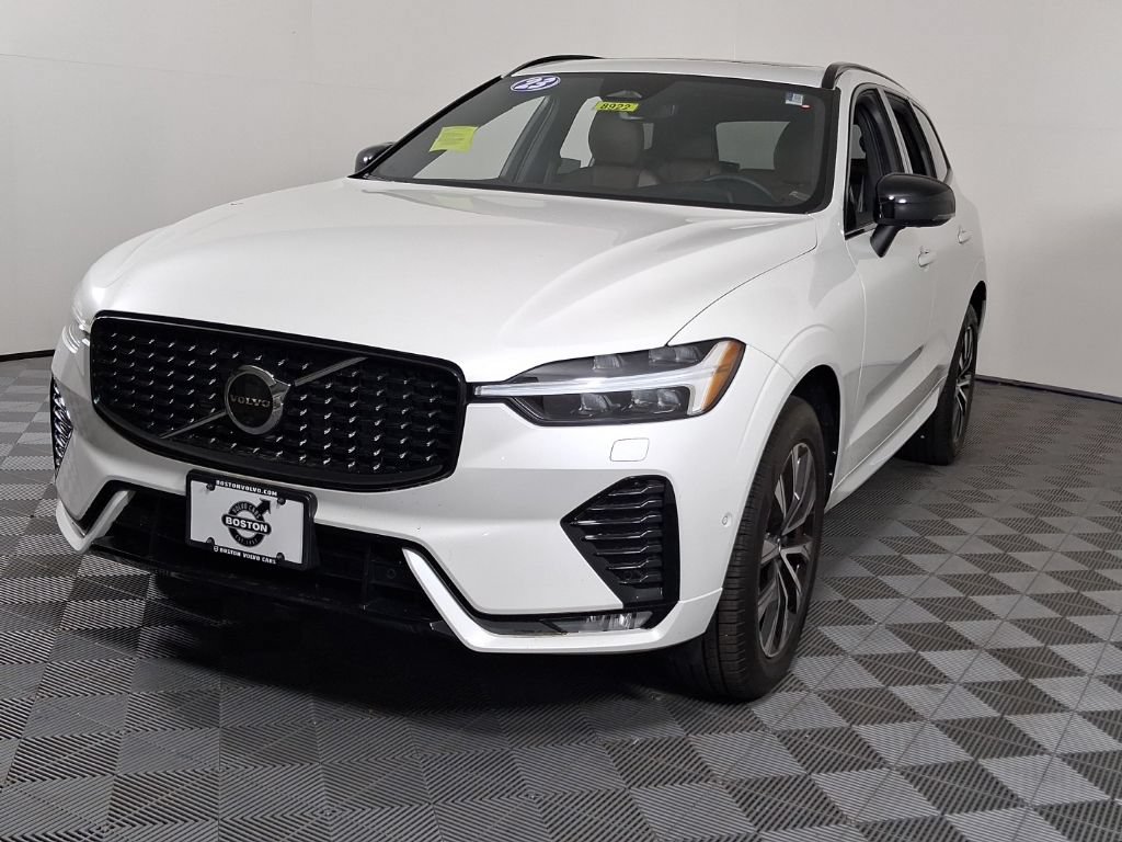 Certified 2023 Volvo XC60 B5 Plus w/ Climate Package AWD/4WD image 3