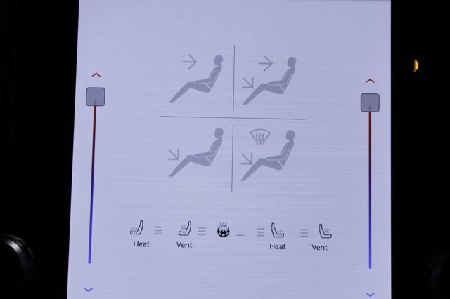 Used 2023 RAM 1500 Laramie image 31