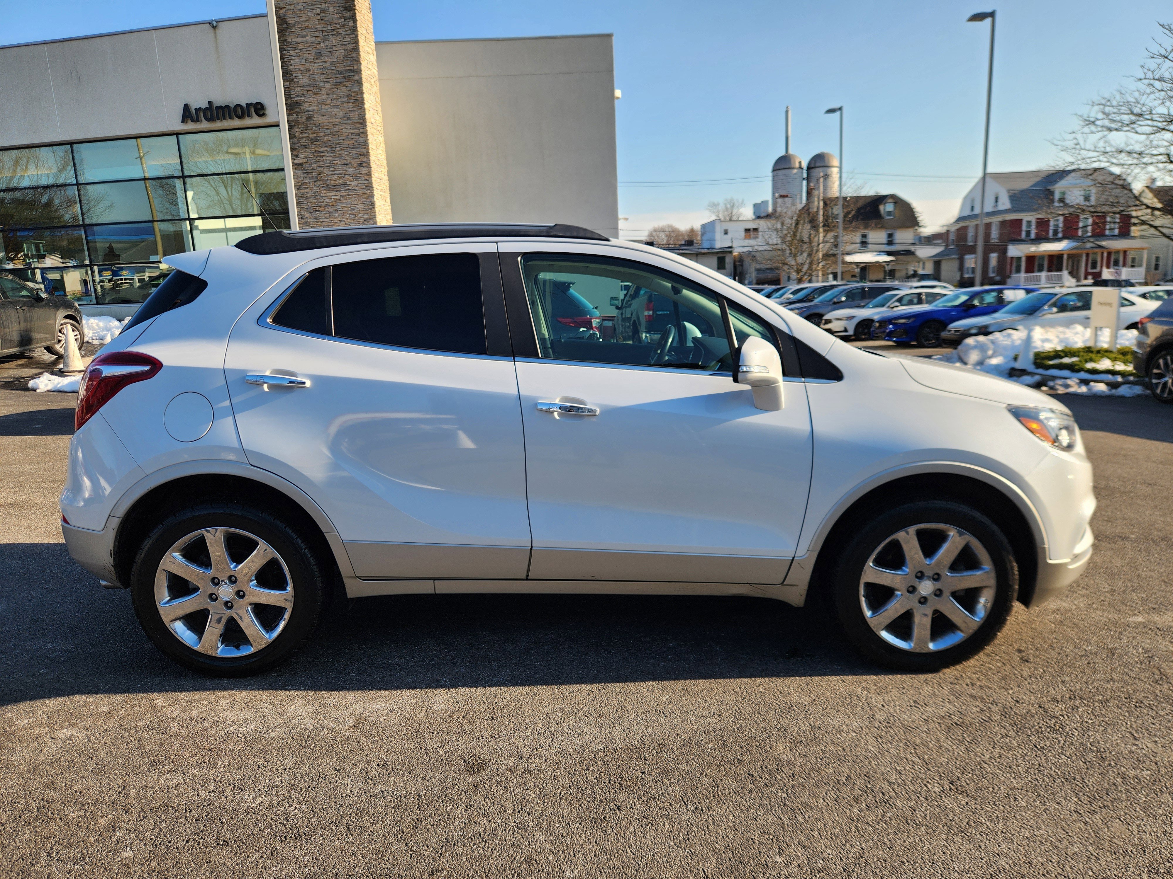 Used 2019 Buick Encore Essence w/ Experience Buick Package image 6
