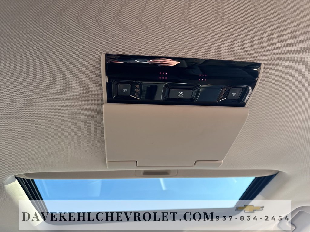 Used 2017 Chevrolet Suburban Premier image 26