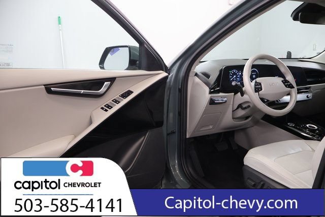 Used 2023 Kia Niro Wind w/ Wind Preserve Package FWD image 9