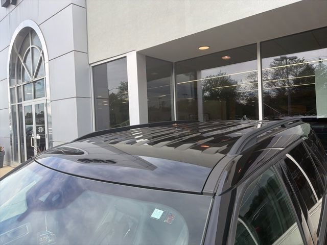 Used 2020 Ford Explorer XLT w/ Equipment Group 202A AWD/4WD image 7