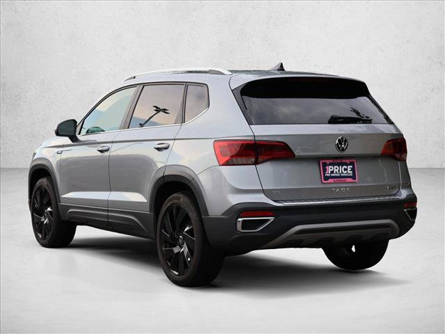 Used 2023 Volkswagen Taos SE w/ Panoramic Sunroof Package AWD/4WD image 7