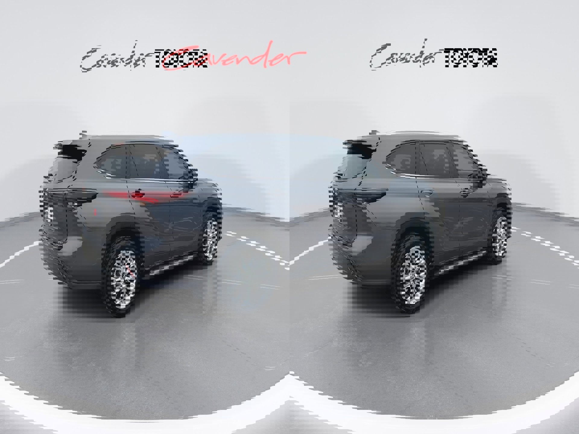 Used 2024 Toyota Highlander Limited image 8