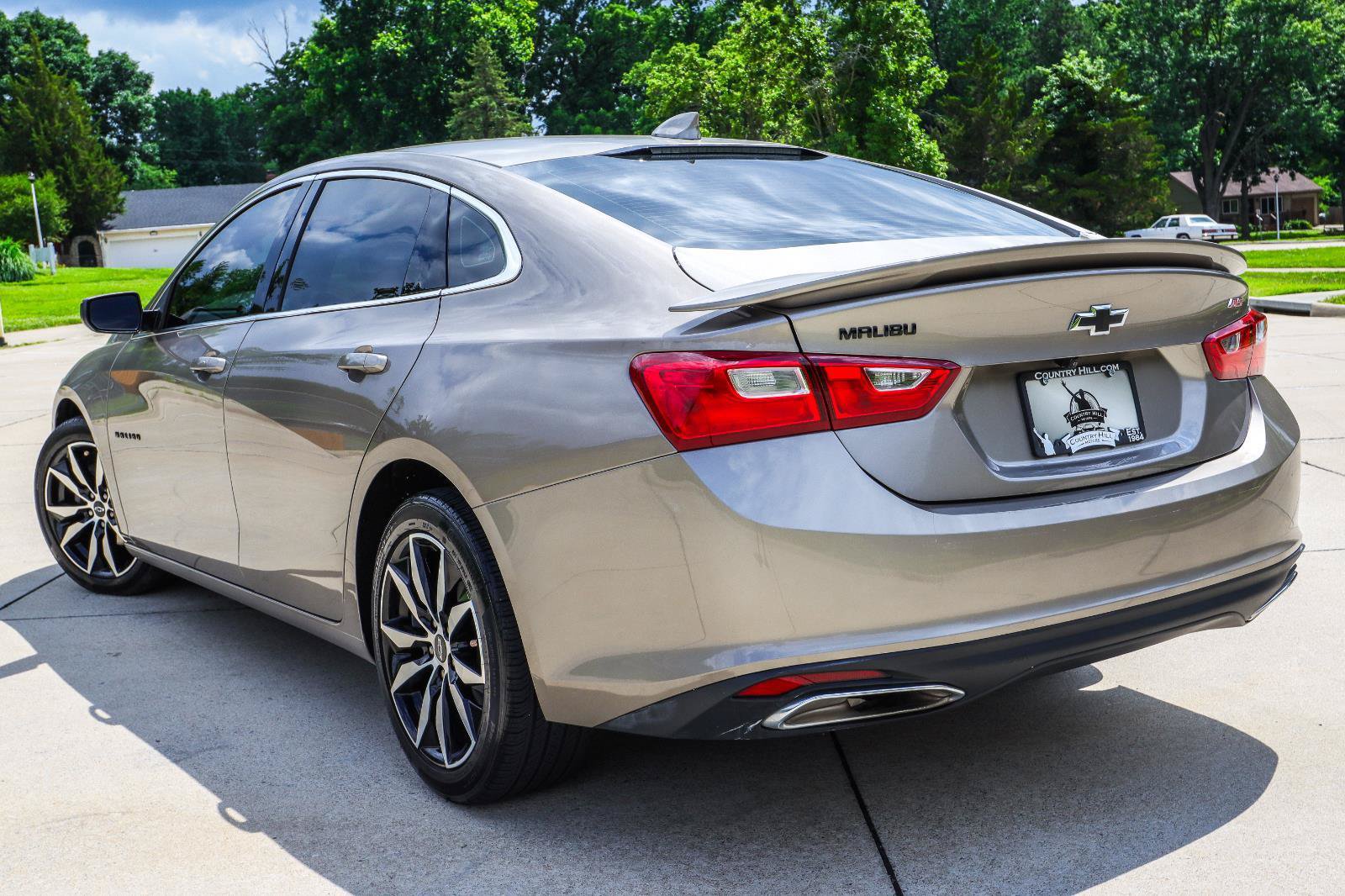 Used 2023 Chevrolet Malibu RS w/ LPO, Floor Liner Package FWD image 14