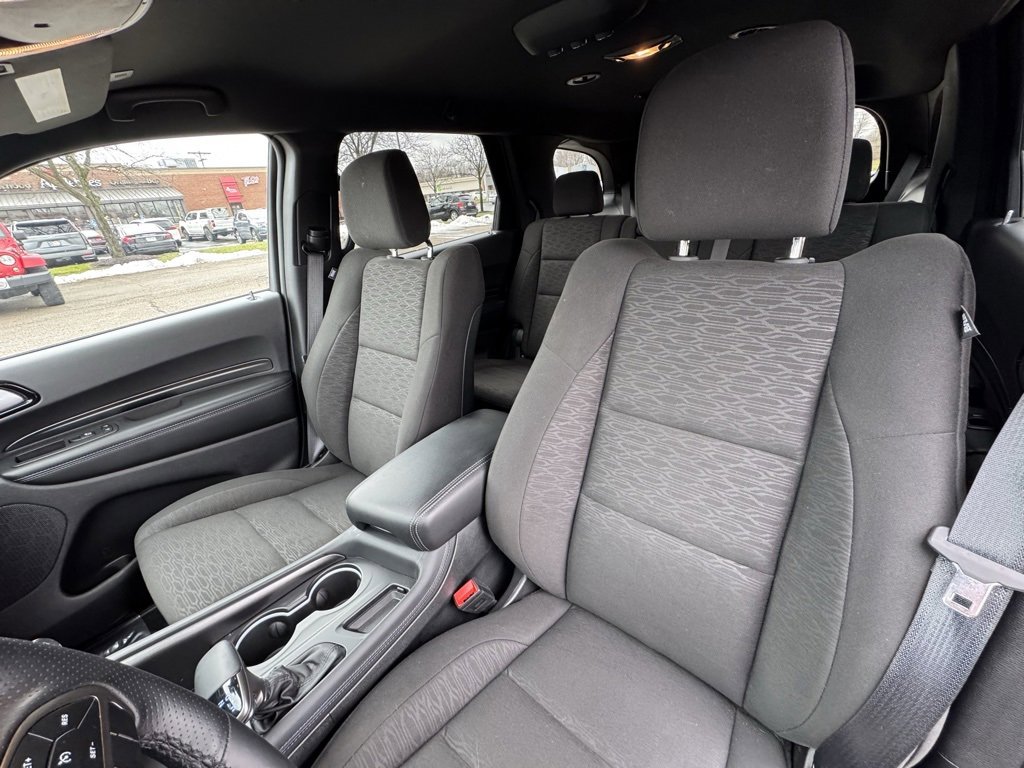 Used 2024 Dodge Durango SXT w/ 3rd Row Seating Group image 17