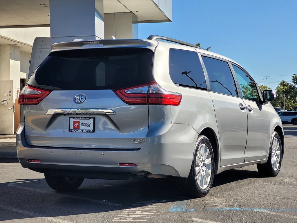 Used 2015 Toyota Sienna Limited Premium AWD/4WD image 4