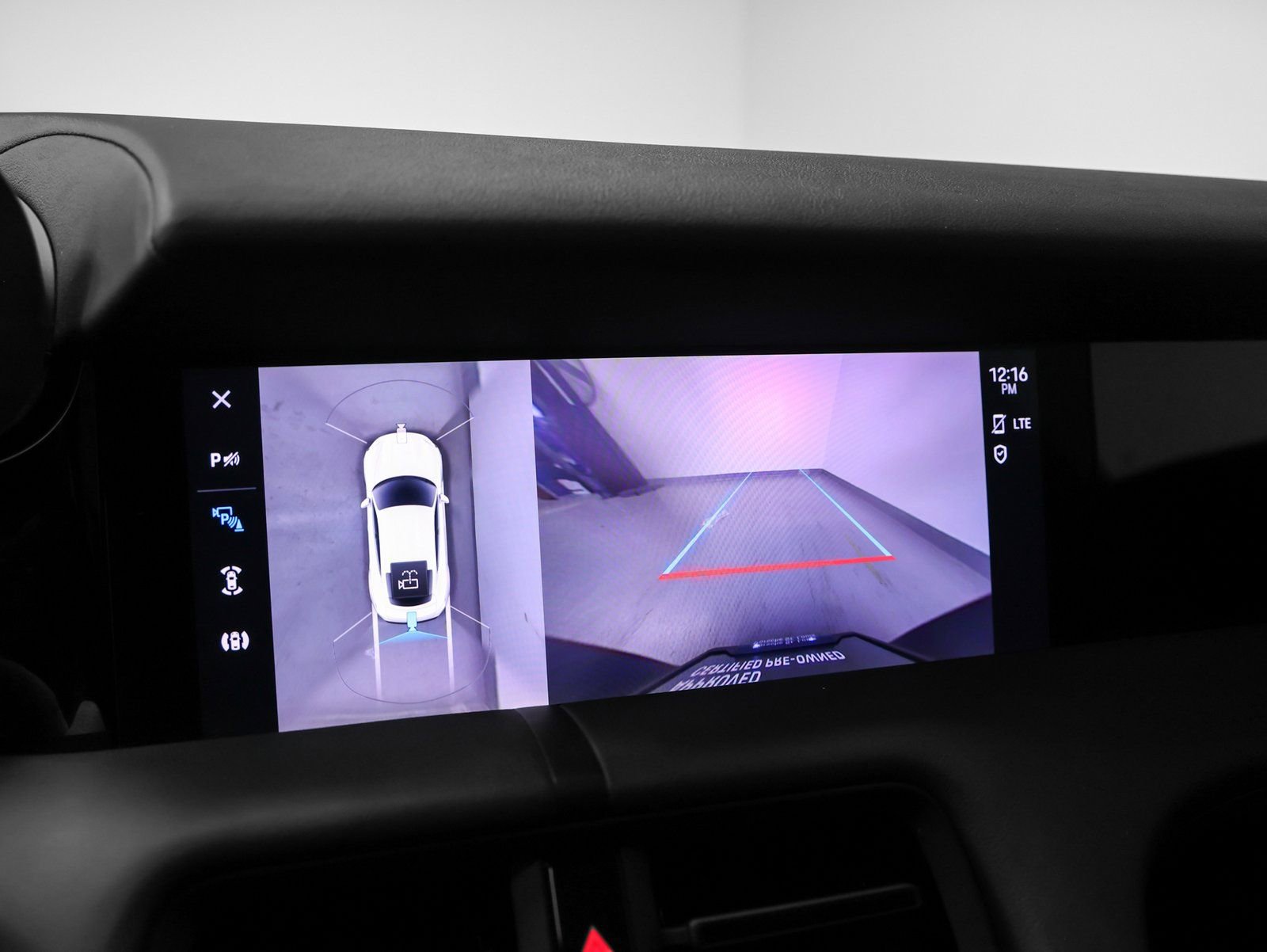 Certified 2022 Porsche Taycan image 35