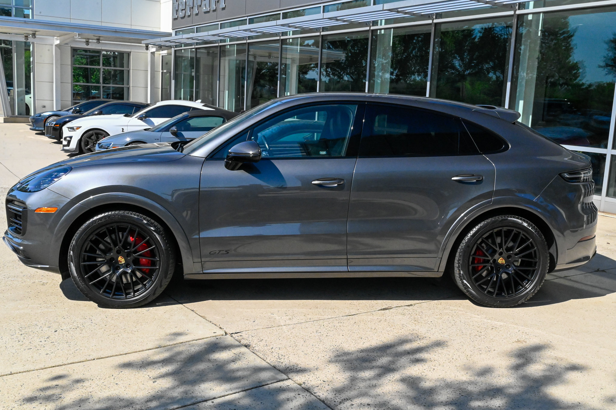 Used 2023 Porsche Cayenne GTS AWD/4WD image 8