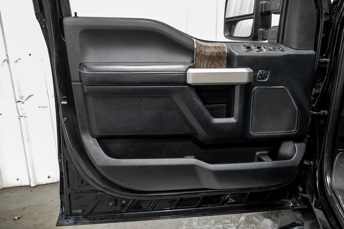 Used 2017 Ford F350 Lariat w/ Lariat Ultimate Package image 44