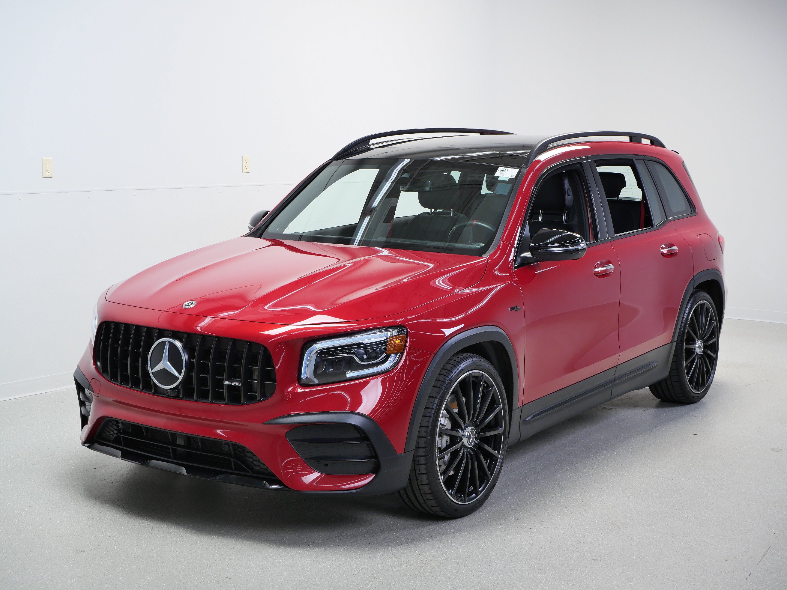 Certified 2023 Mercedes-Benz GLB 35 AMG 4MATIC image 11