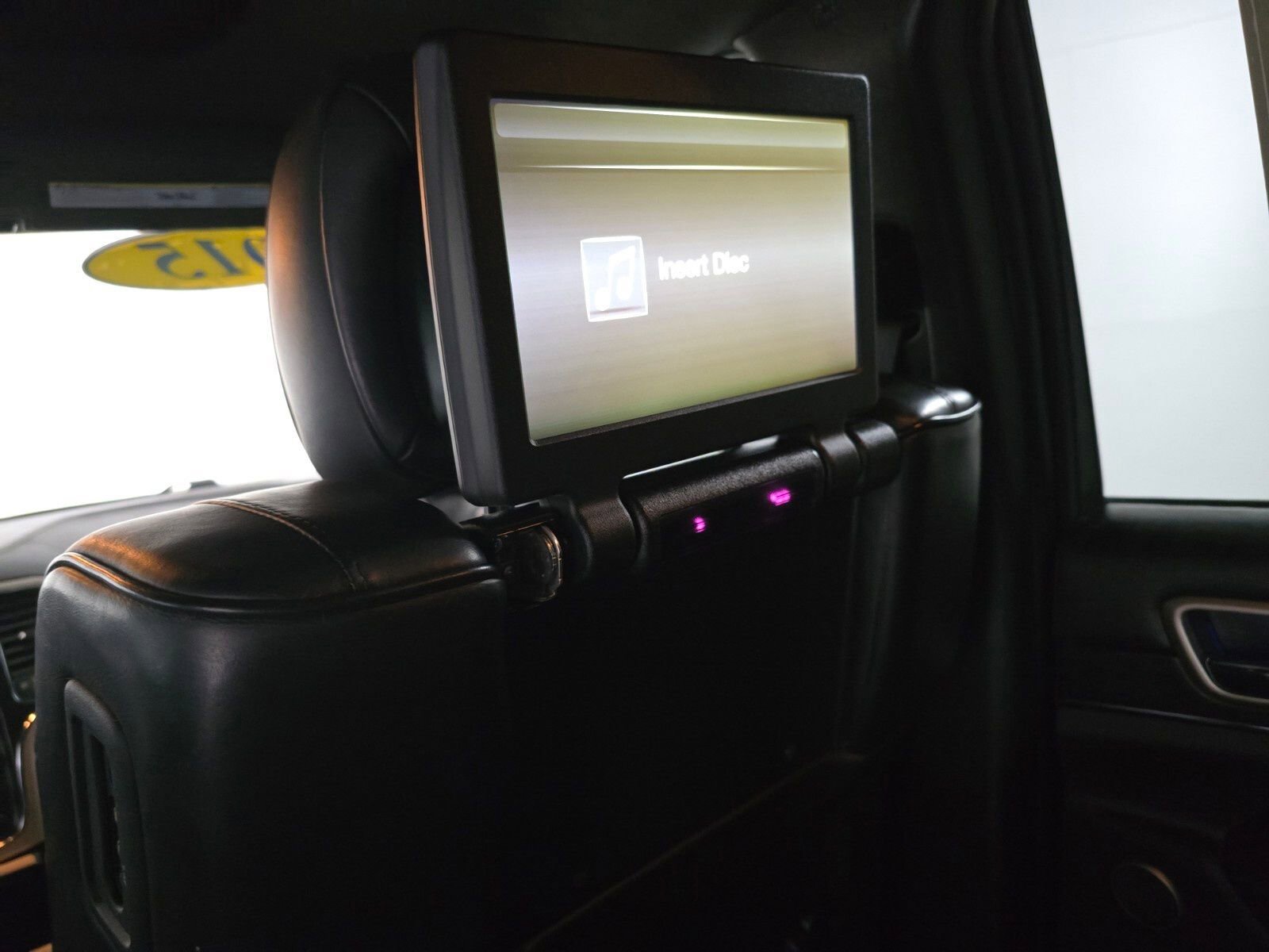 Used 2015 Jeep Grand Cherokee Summit w/ Platinum Series Group AWD/4WD image 29