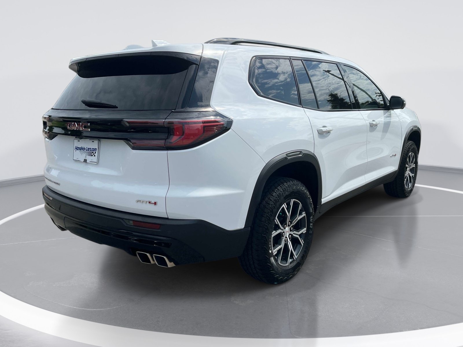 Used 2024 GMC Acadia AT4 w/ Luxury Package AWD/4WD image 9