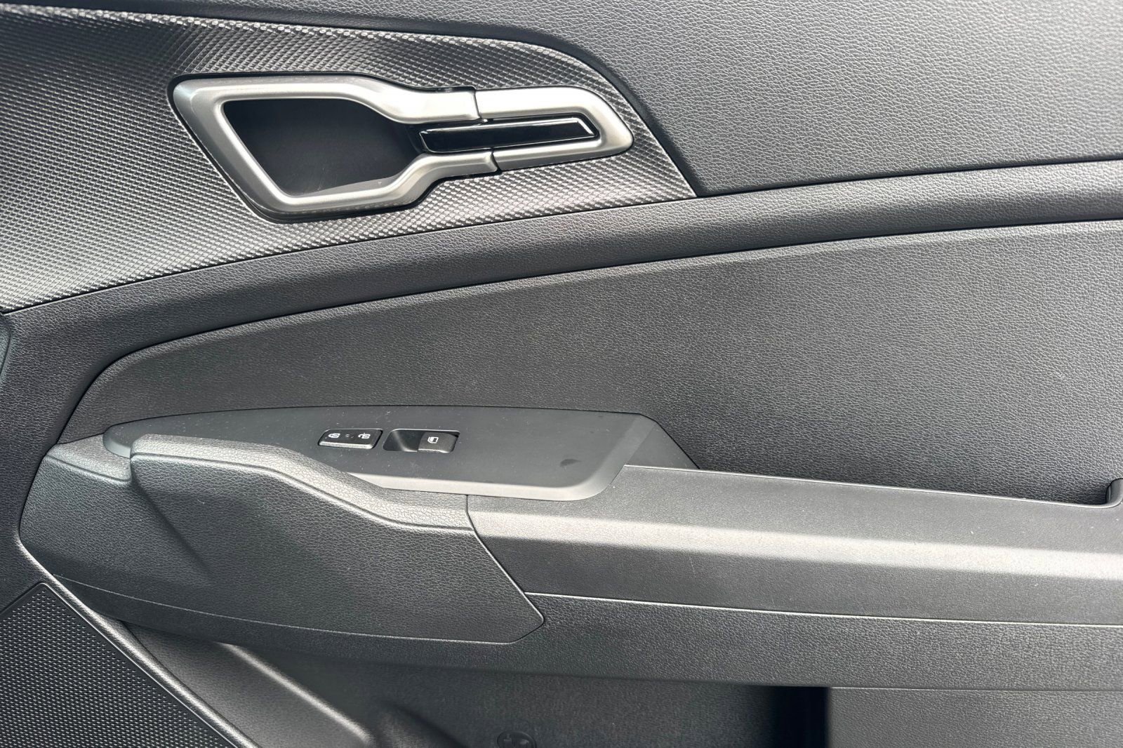 Certified 2025 Kia Sportage LX image 22