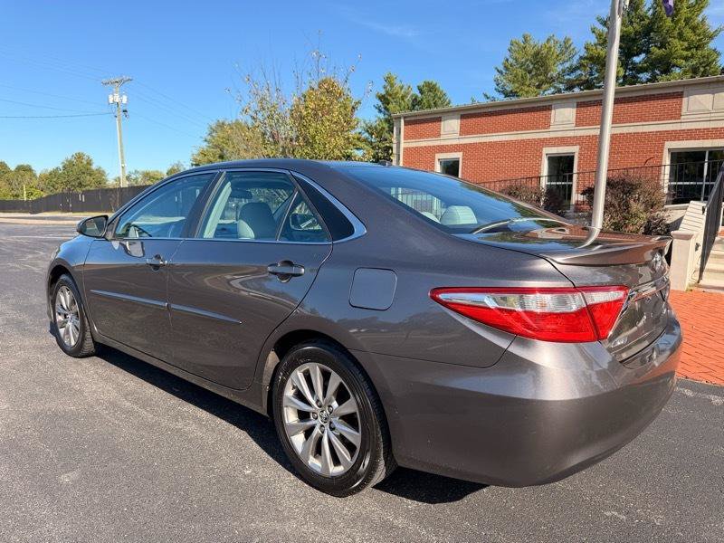 Used 2015 Toyota Camry XLE FWD image 7