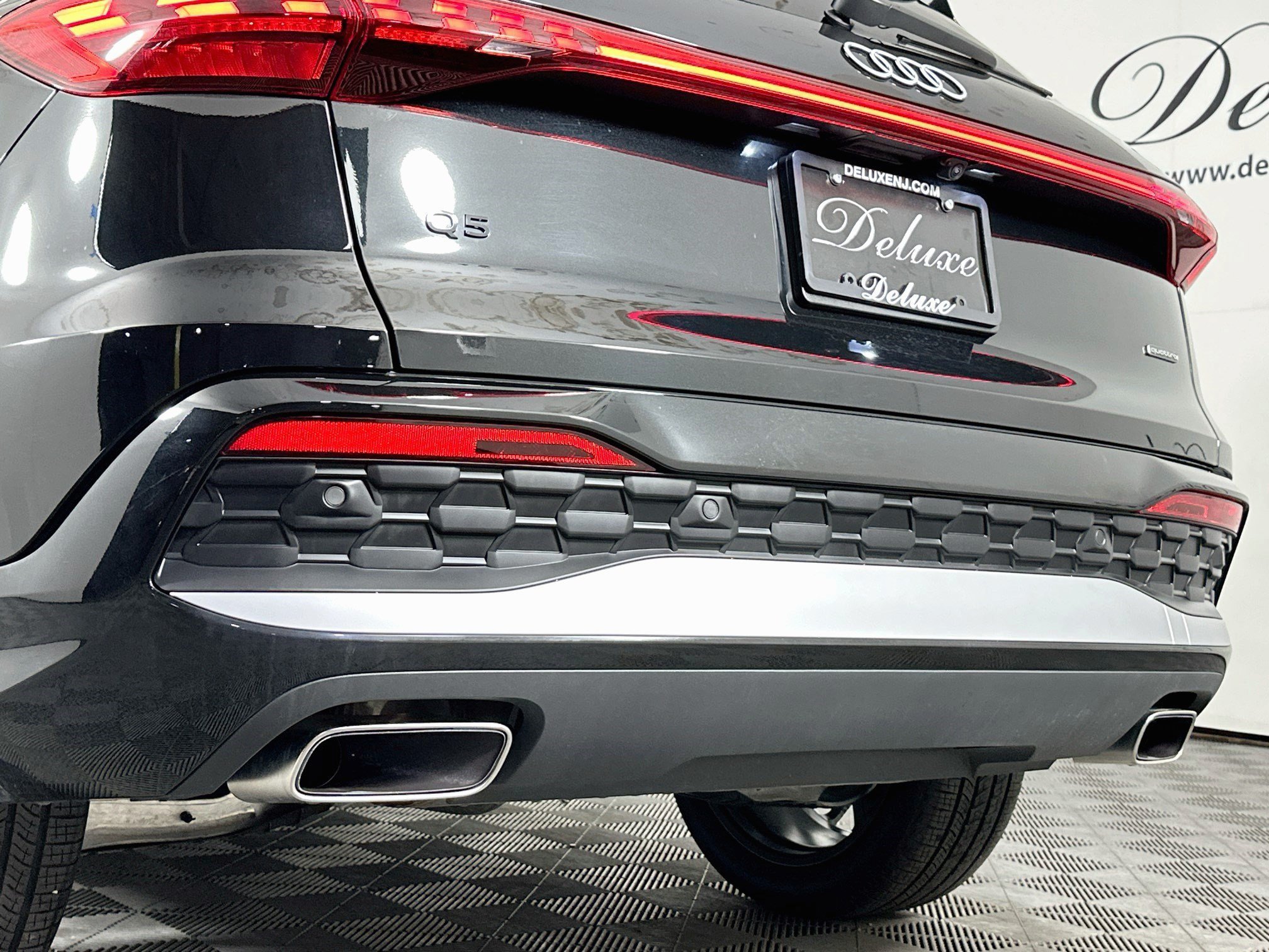 Used 2025 Audi Q5 Premium Plus AWD/4WD image 25