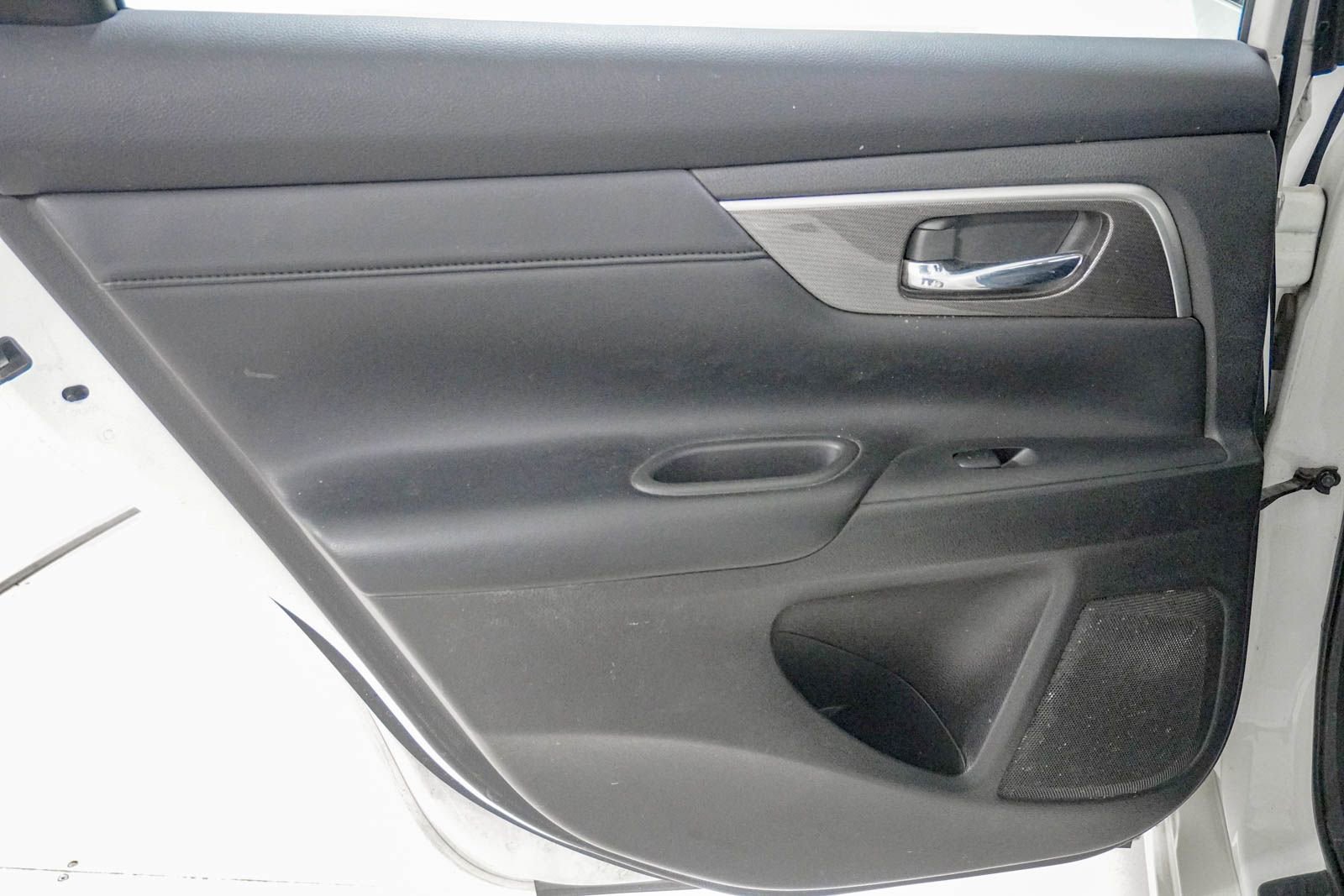 Used 2013 Nissan Altima 2.5 SL w/ 2.5 Moonroof Pkg FWD image 37