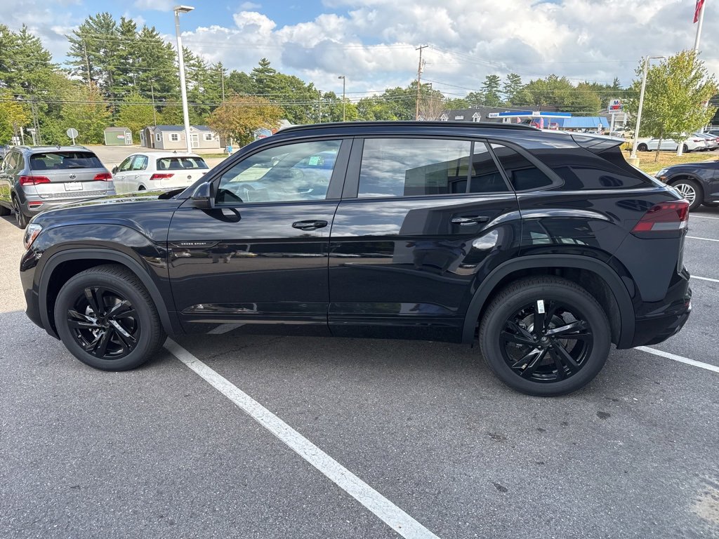 New 2026 Volkswagen Atlas Cross Sport SEL R-Line image 5
