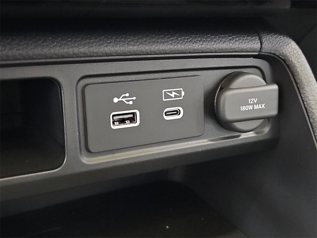 New 2025 Honda Pilot Touring image 10