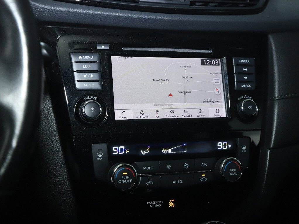 Used 2019 Nissan Rogue SV w/ Premium Package image 27