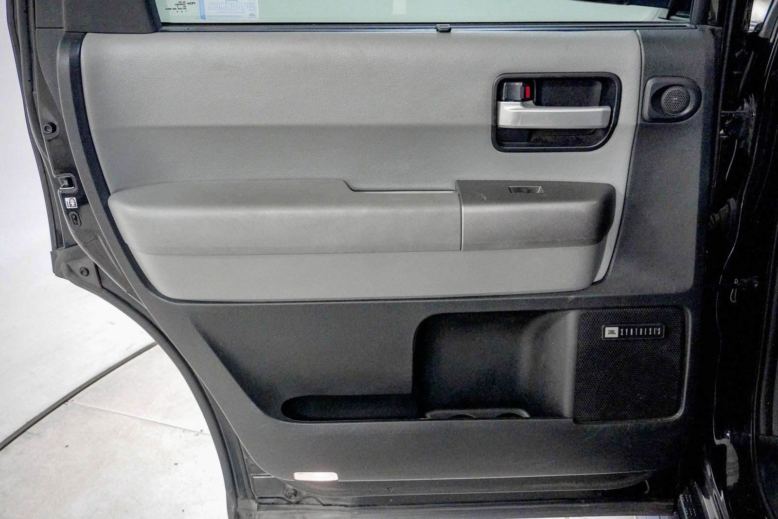 Used 2014 Toyota Sequoia Limited AWD/4WD image 40