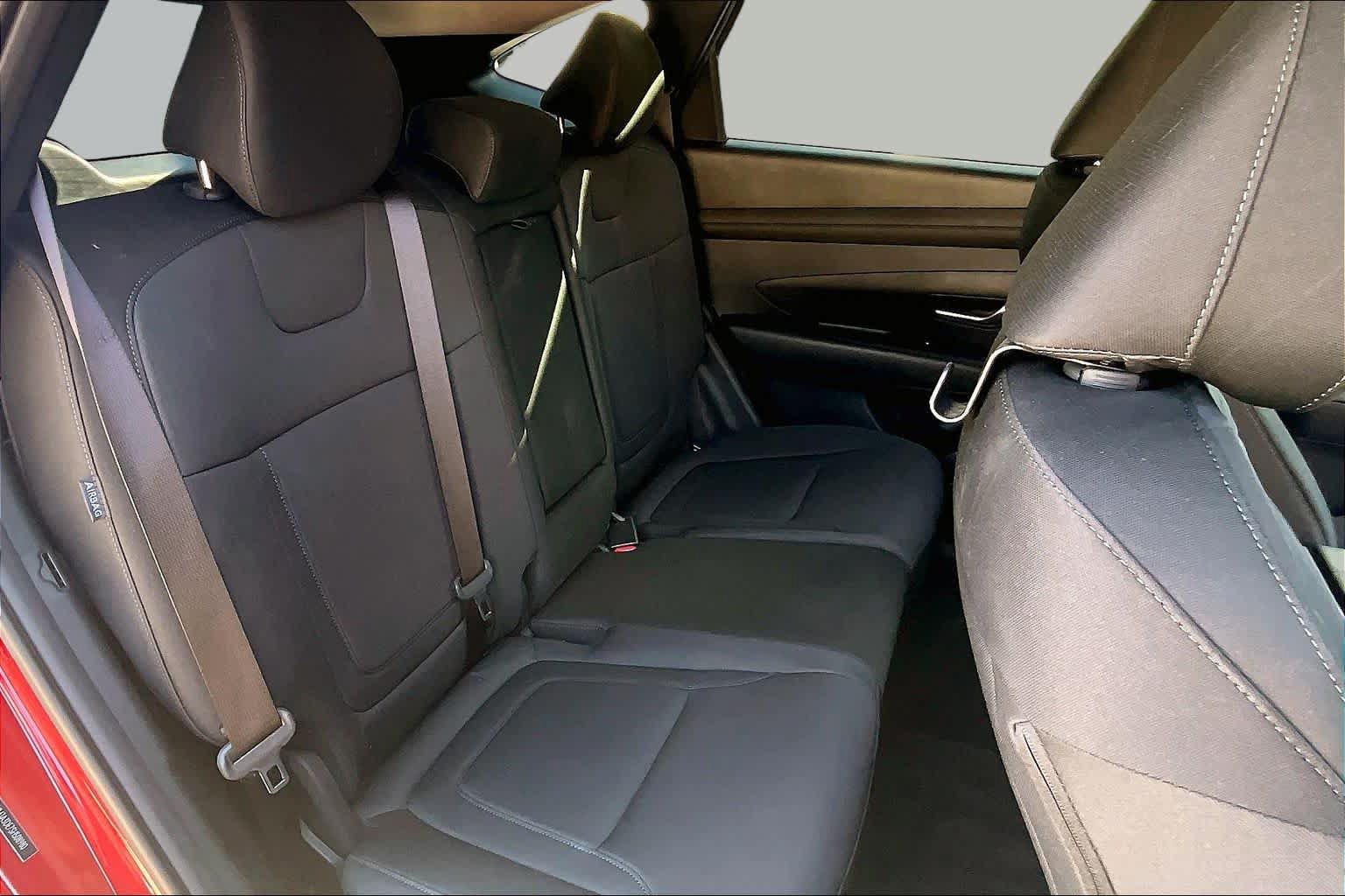 Used 2025 Hyundai Tucson SE FWD image 19