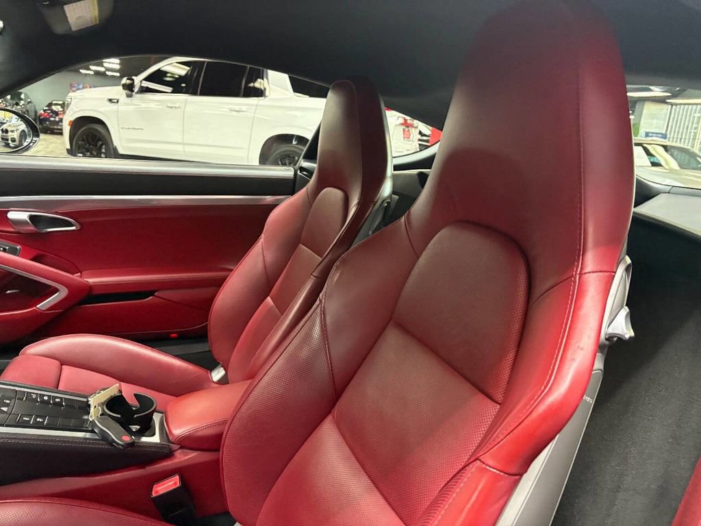 Used 2018 Porsche 718 Cayman GTS image 25