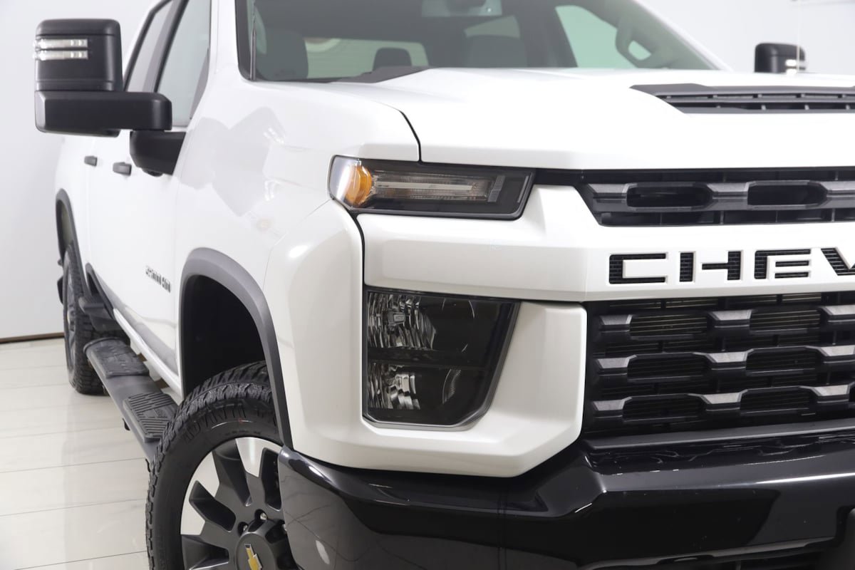 Used 2021 Chevrolet Silverado 2500 Custom w/ Custom Value Package AWD/4WD image 14