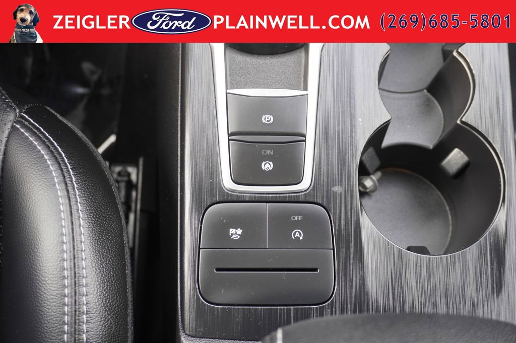 Used 2022 Ford Escape SEL w/ Equipment Group 302A AWD/4WD image 22