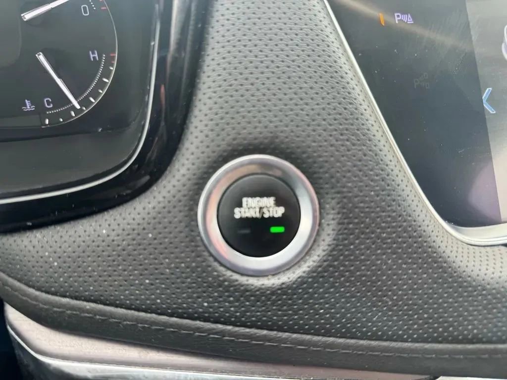 Used 2019 Cadillac XT5 Luxury image 28