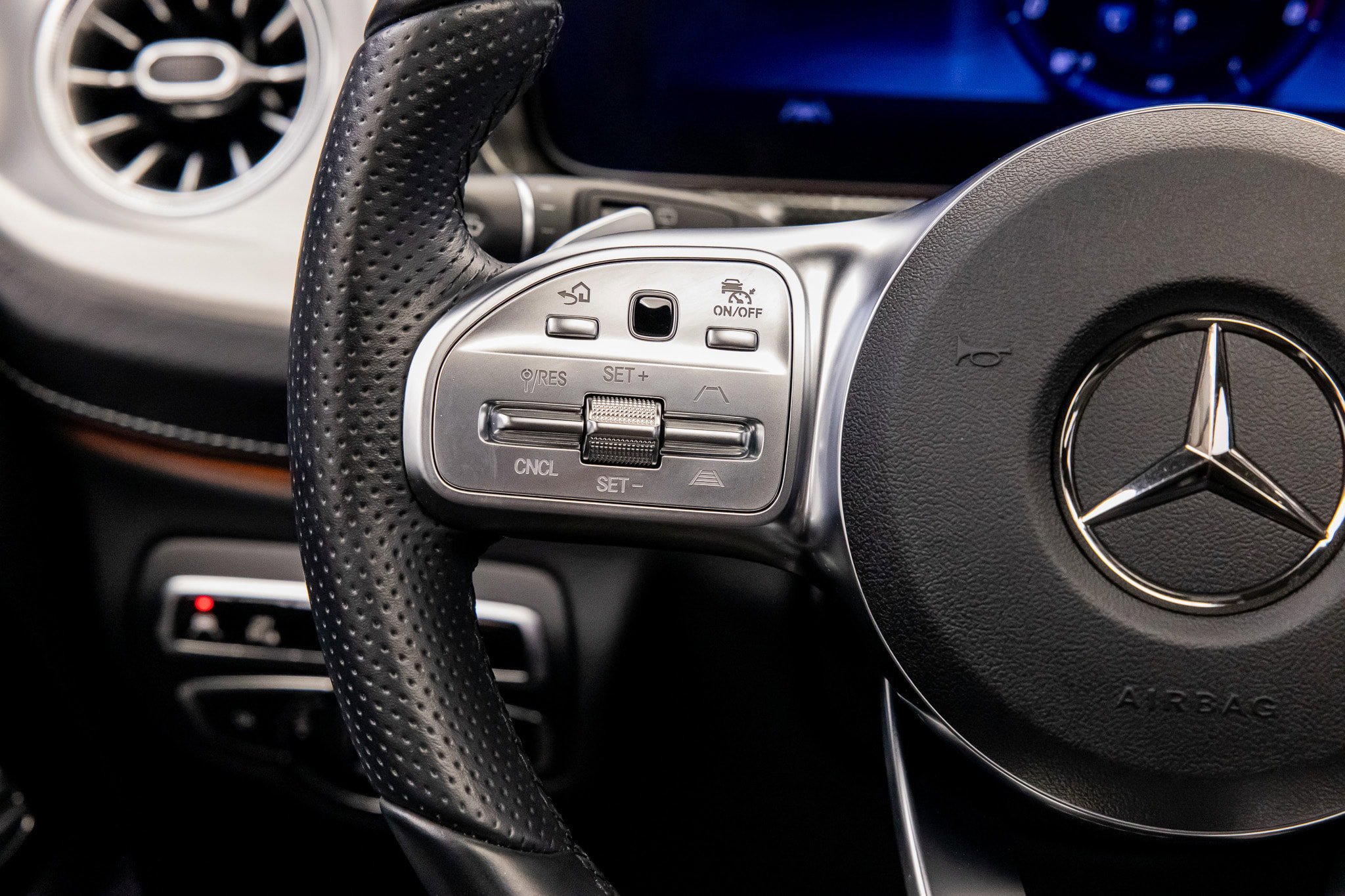 Used 2023 Mercedes-Benz G 550 image 49